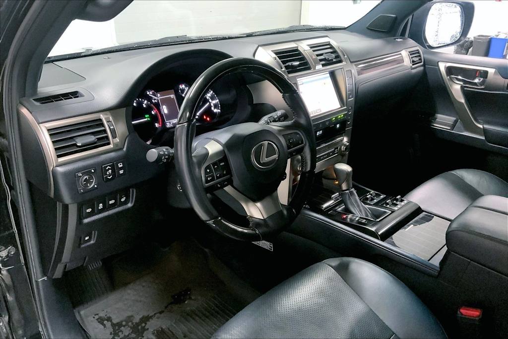 Thumbnail: 2020 Lexus GX - 2