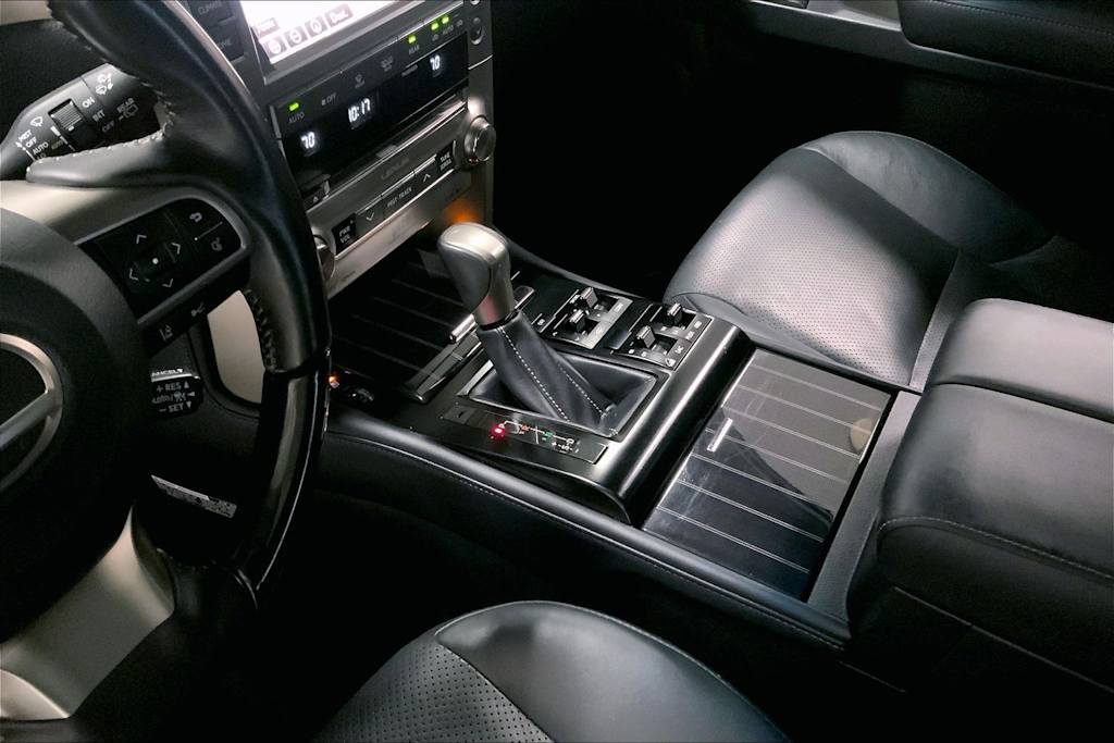 Thumbnail: 2020 Lexus GX - 20