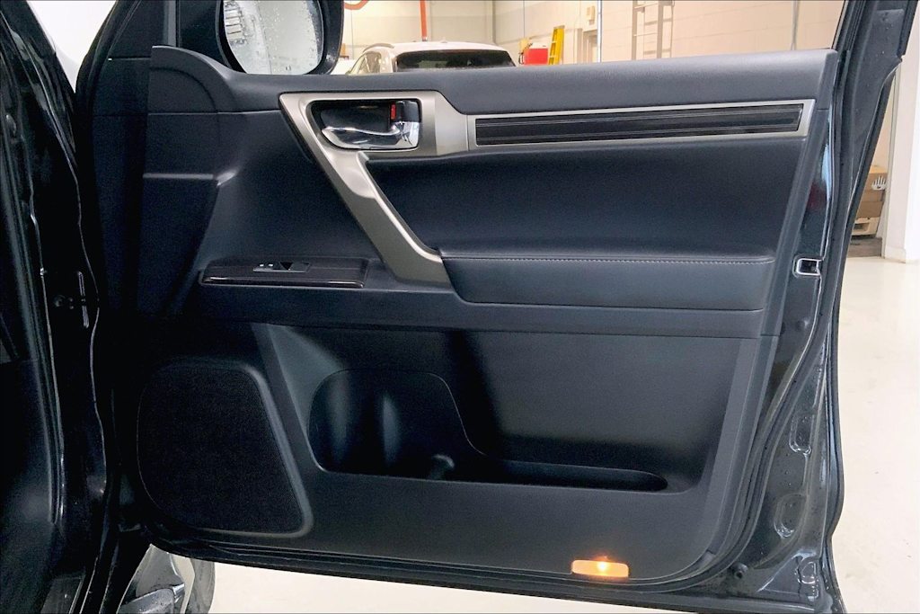 Thumbnail: 2020 Lexus GX - 26