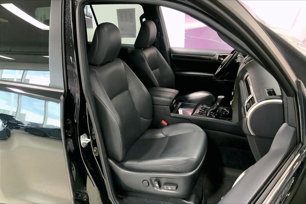 Thumbnail: 2020 Lexus GX - 11