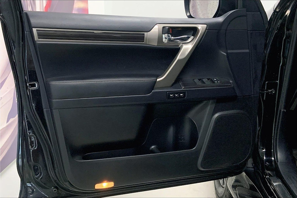 Thumbnail: 2020 Lexus GX - 25