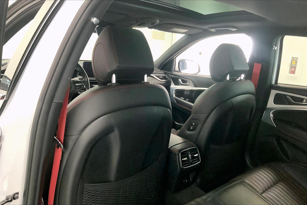 Thumbnail: 2023 Genesis G70 - 11