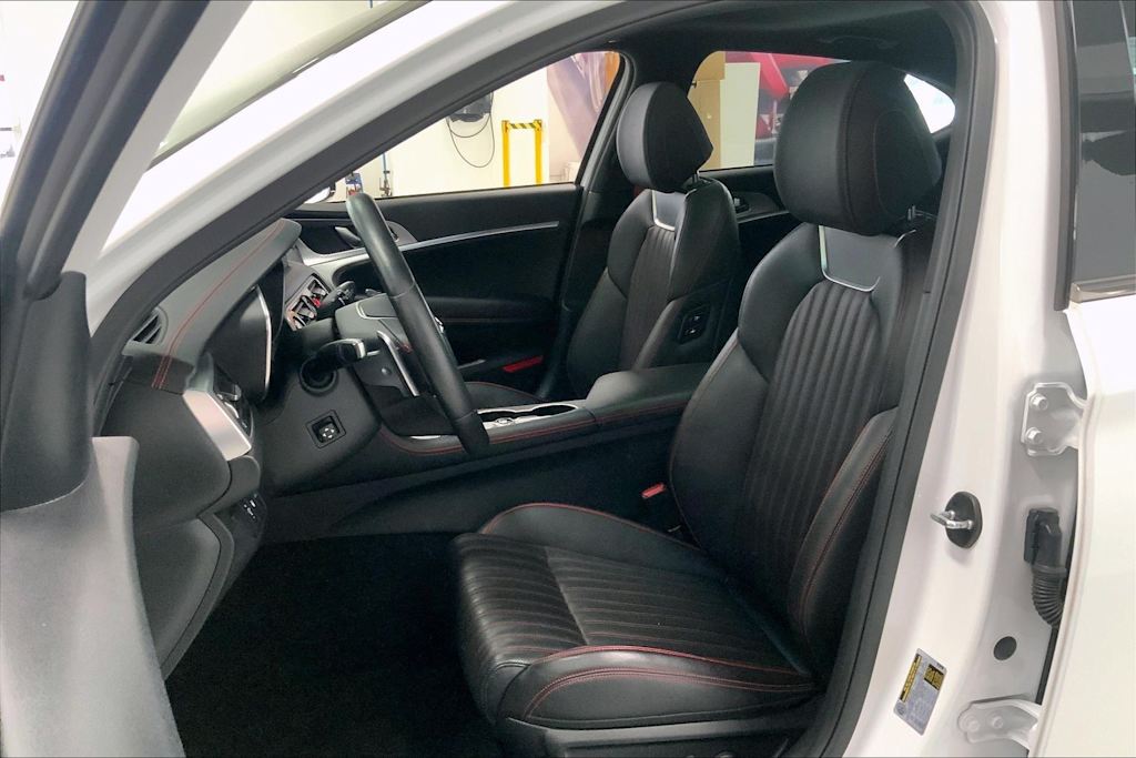 Thumbnail: 2023 Genesis G70 - 9