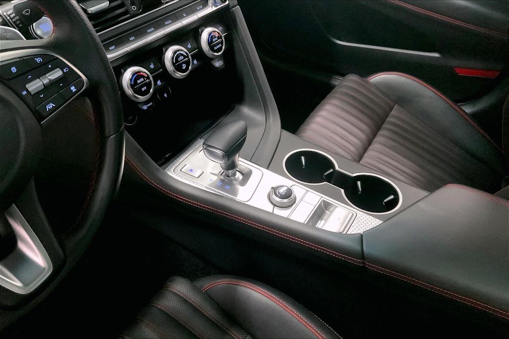 Thumbnail: 2023 Genesis G70 - 15