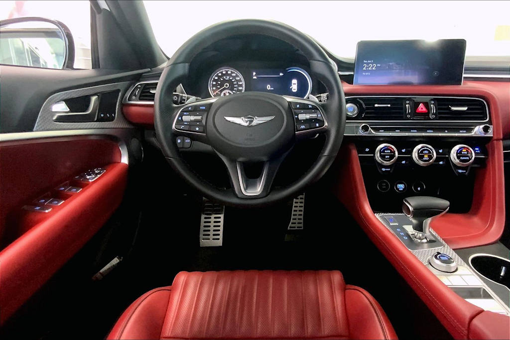Thumbnail: 2023 Genesis G70 - 12