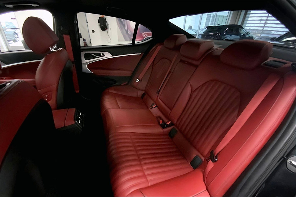 Thumbnail: 2023 Genesis G70 - 27