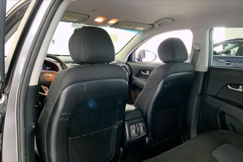 Thumbnail: 2015 Kia Sportage - 12