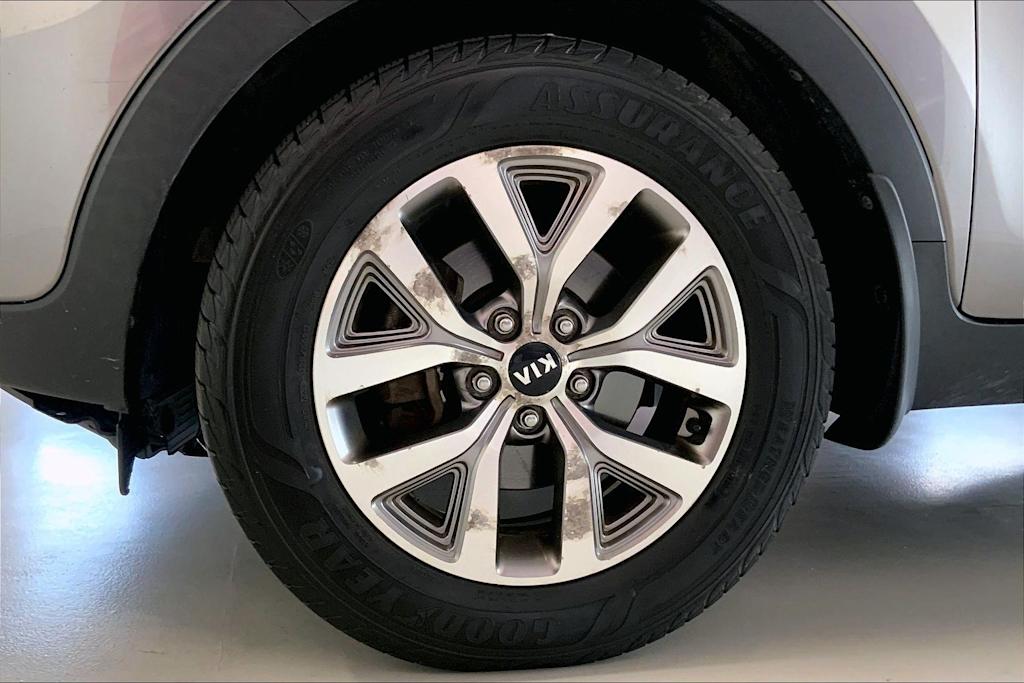 Thumbnail: 2015 Kia Sportage - 8