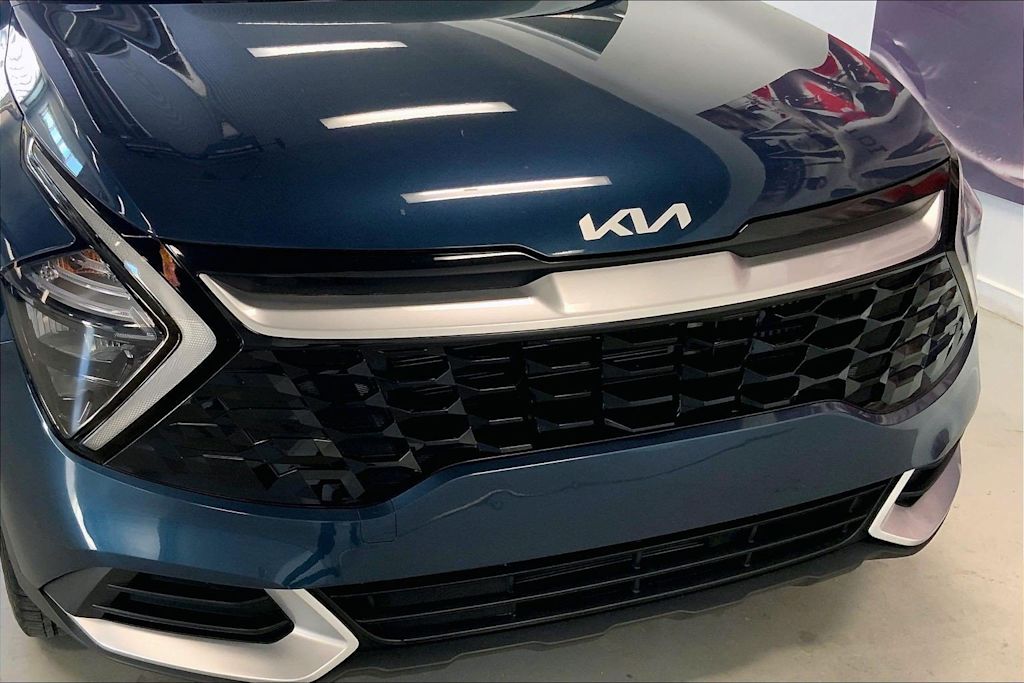 Thumbnail: 2023 Kia Sportage - 8