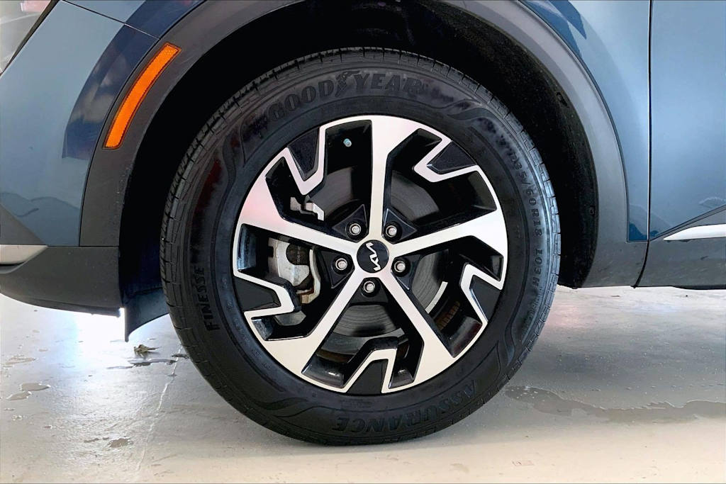 Thumbnail: 2023 Kia Sportage - 7