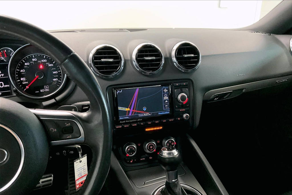 Thumbnail: 2011 Audi TT - 10