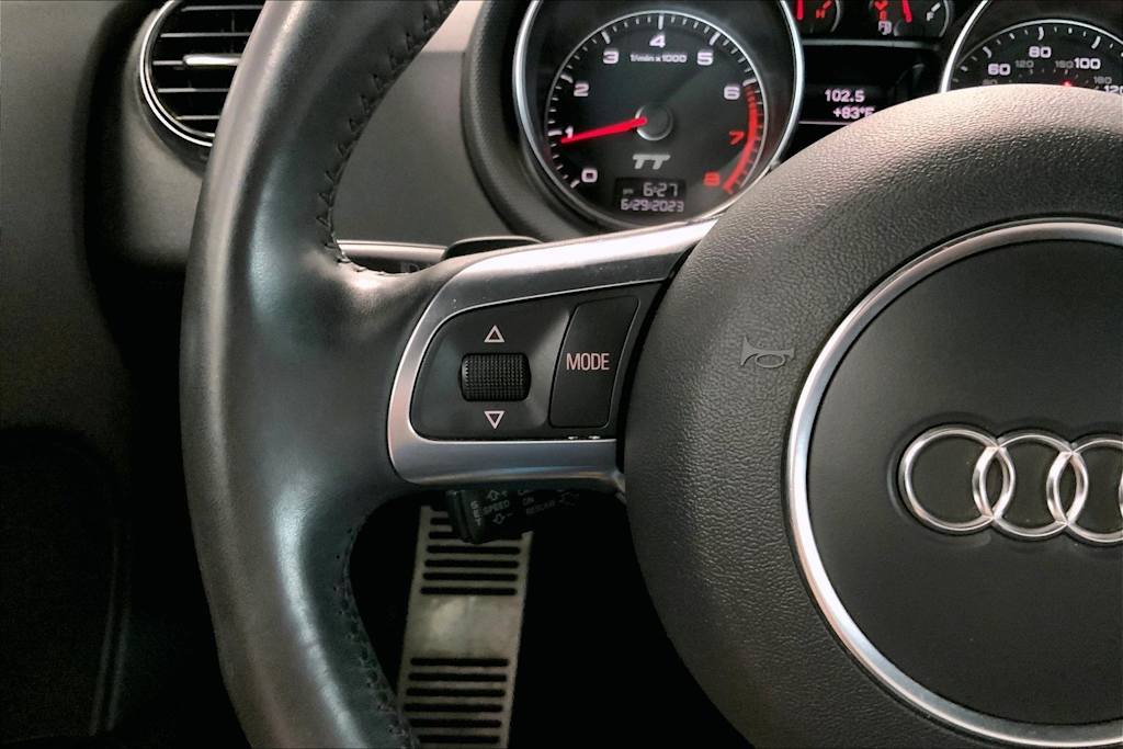 Thumbnail: 2011 Audi TT - 22