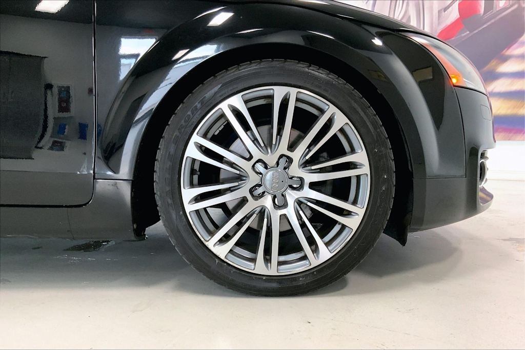 Thumbnail: 2011 Audi TT - 8