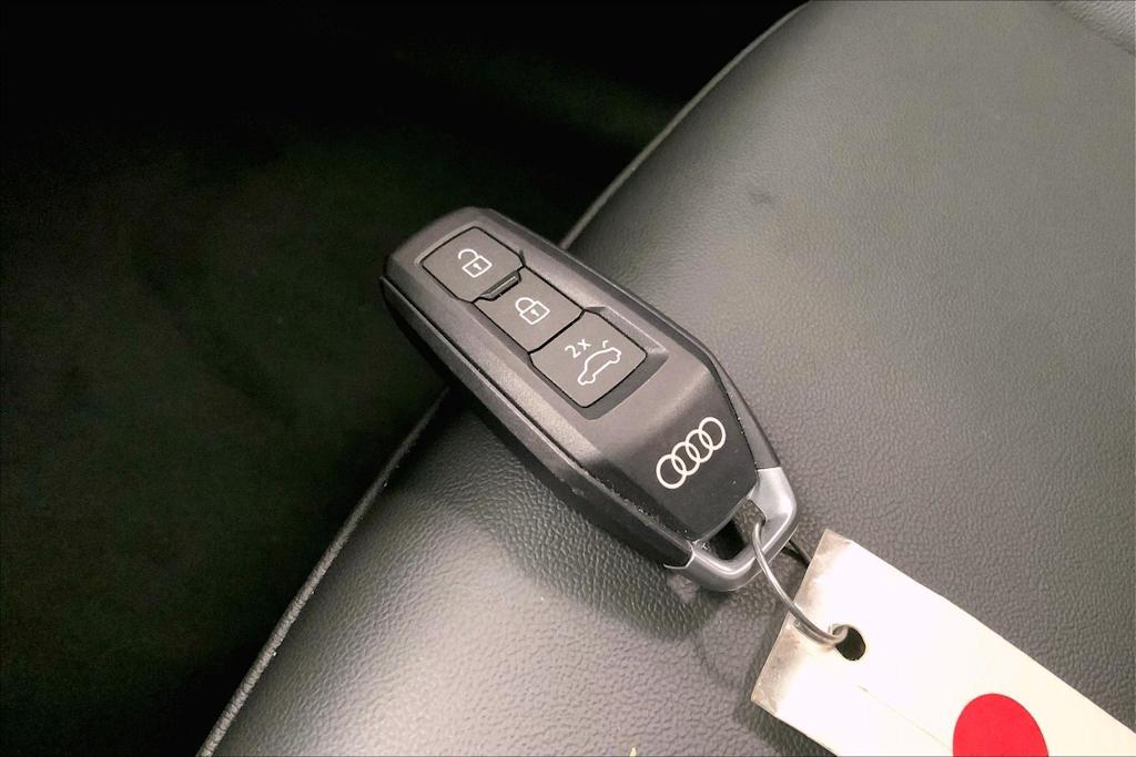 Thumbnail: 2025 Audi Q5 - 18