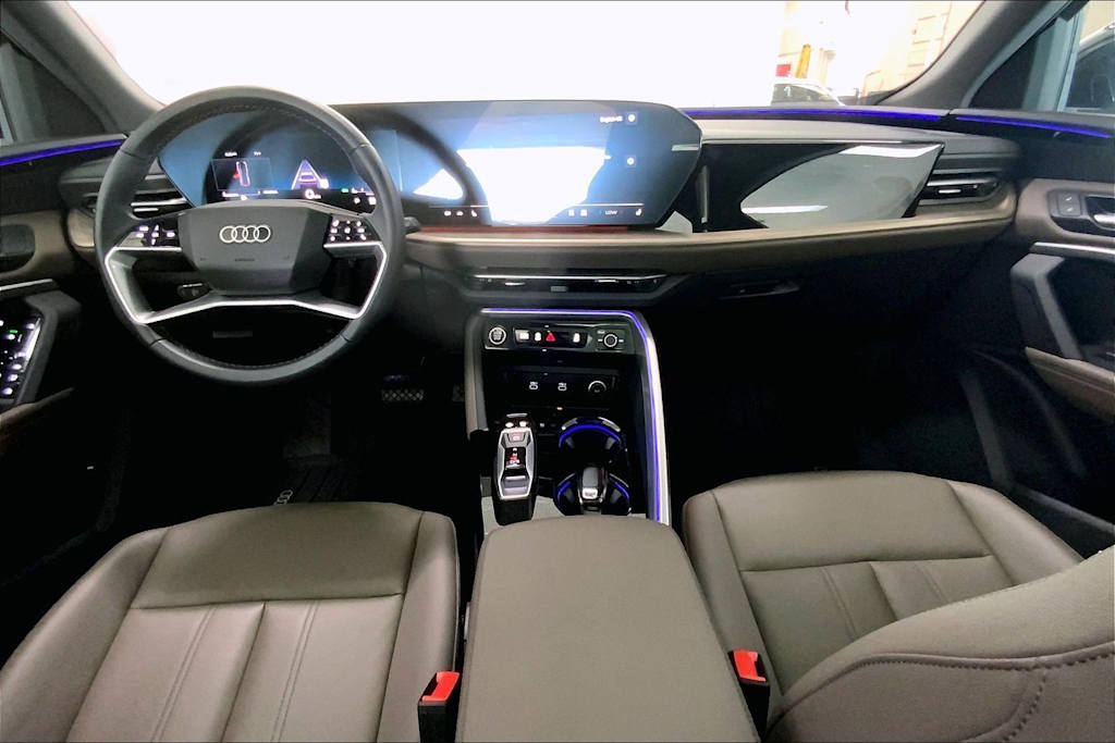 Thumbnail: 2025 Audi Q5 - 8