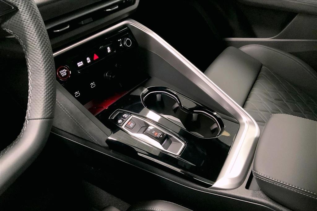 Thumbnail: 2026 Audi SQ5 - 15