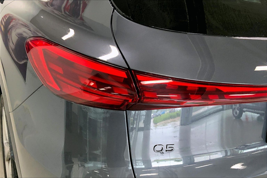 Thumbnail: 2025 Audi Q5 - 28