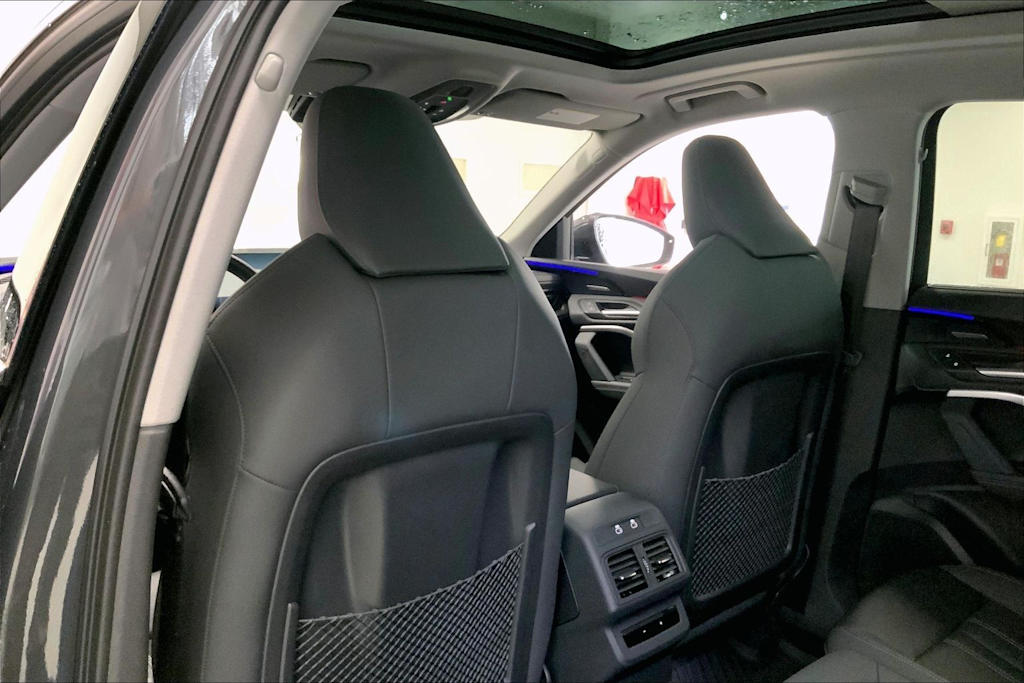 Thumbnail: 2025 Audi Q5 - 12