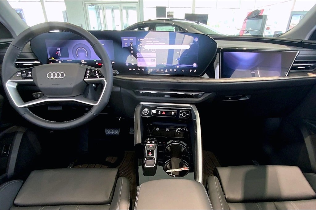 Thumbnail: 2026 Audi Q5 - 4