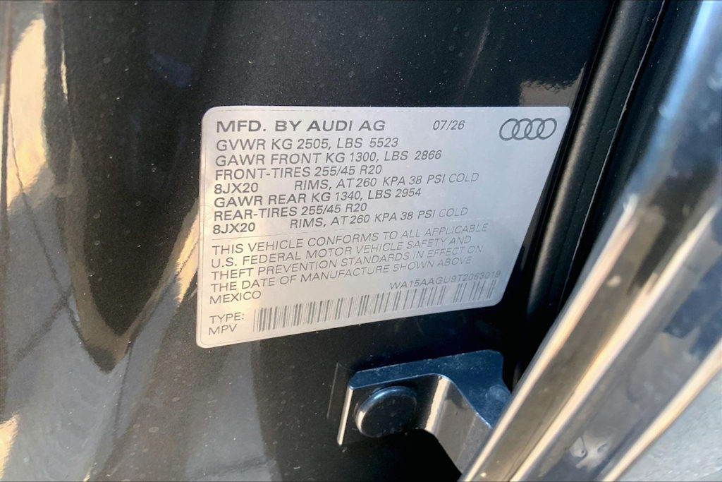 Thumbnail: 2026 Audi Q5 - 17