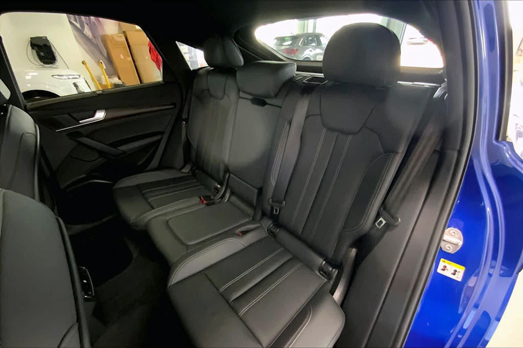 Thumbnail: 2023 Audi Q5 - 26