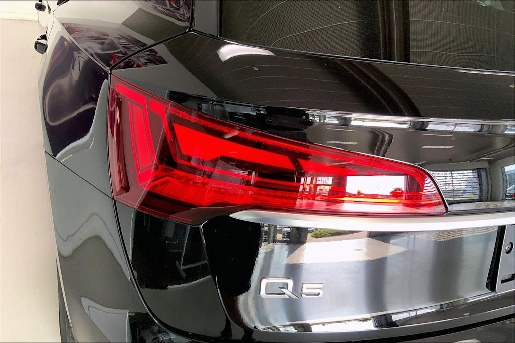 Thumbnail: 2023 Audi Q5 - 29