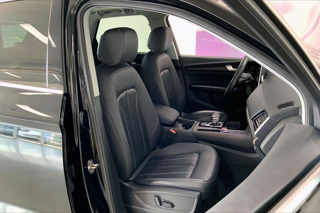 Thumbnail: 2023 Audi Q5 - 11