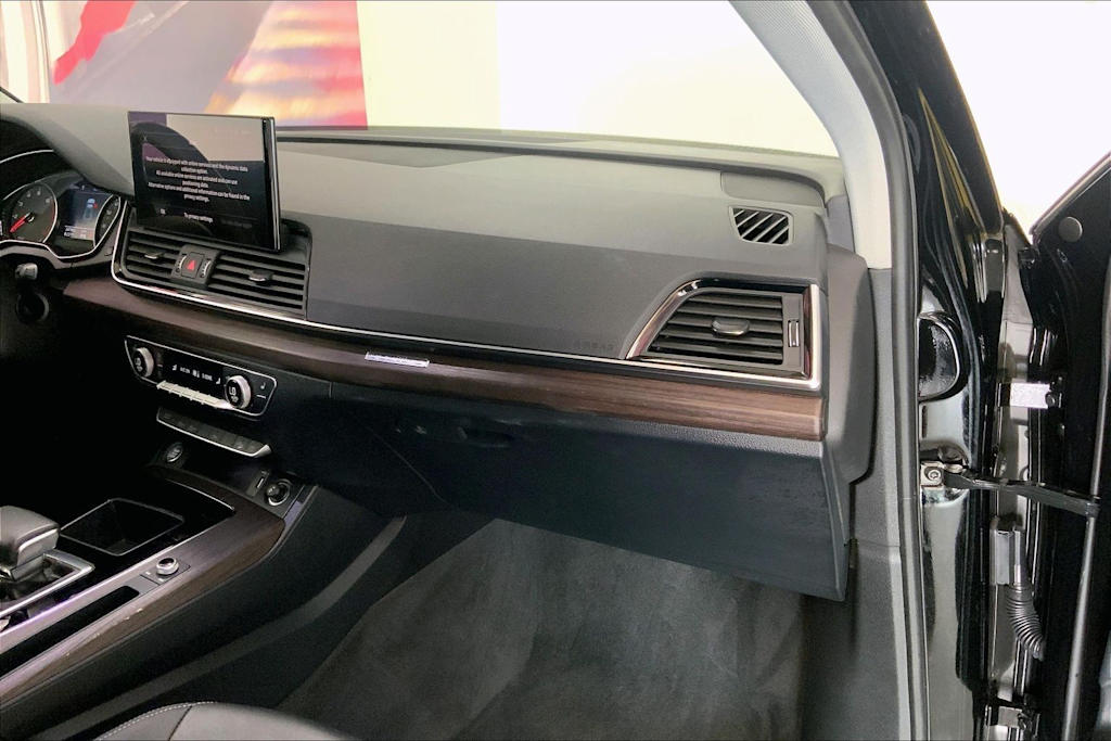 Thumbnail: 2023 Audi Q5 - 14