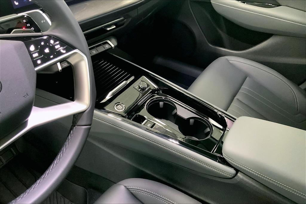 Thumbnail: 2026 Audi Q3 - 16