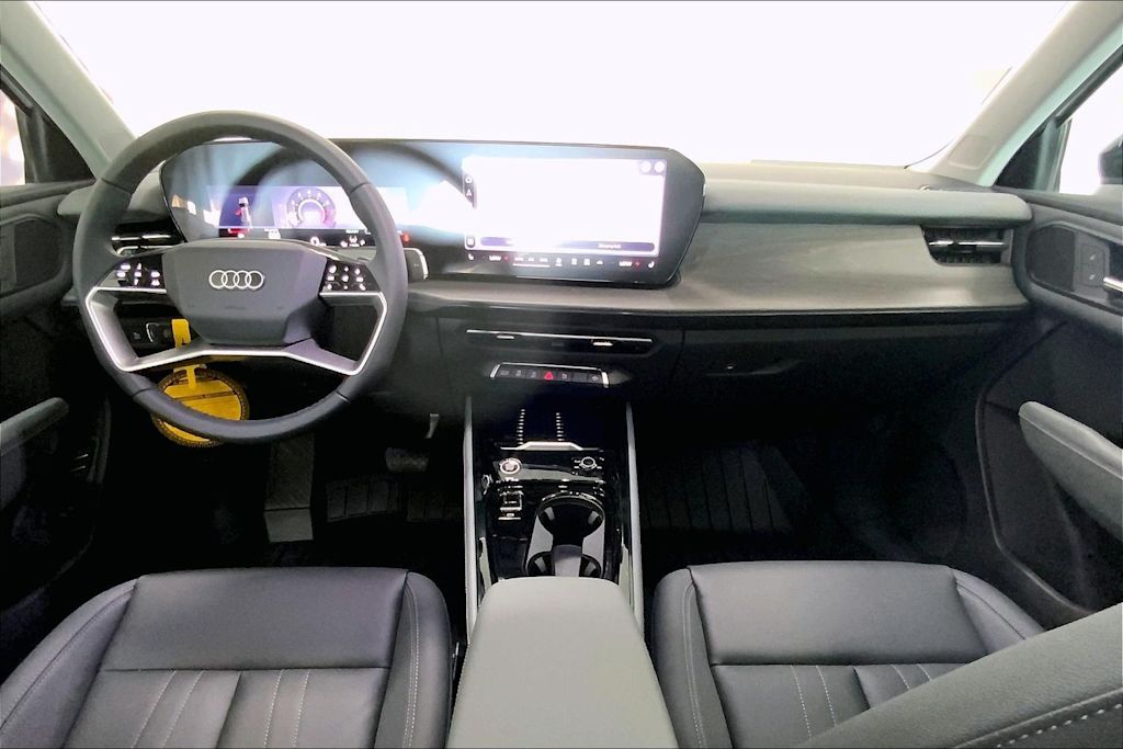 Thumbnail: 2026 Audi Q3 - 9