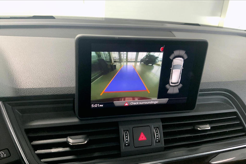 Thumbnail: 2020 Audi Q5 - 24