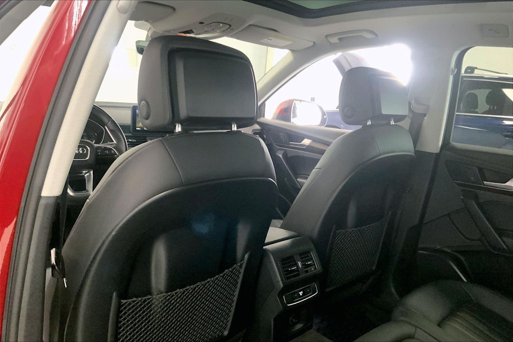 Thumbnail: 2020 Audi Q5 - 12