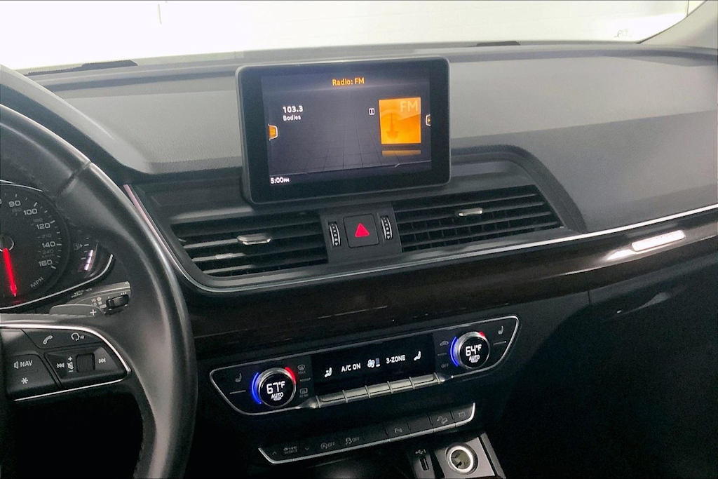 Thumbnail: 2020 Audi Q5 - 15