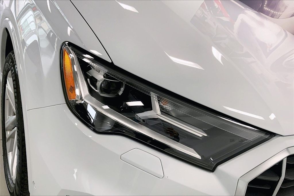 Thumbnail: 2022 Audi Q7 - 28