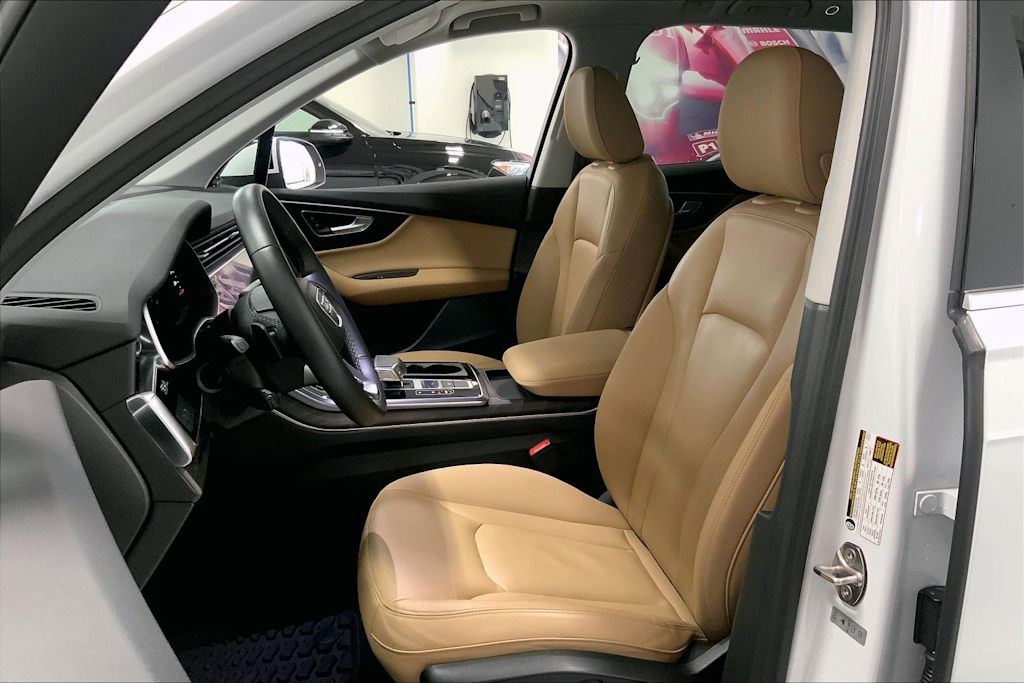 Thumbnail: 2022 Audi Q7 - 10