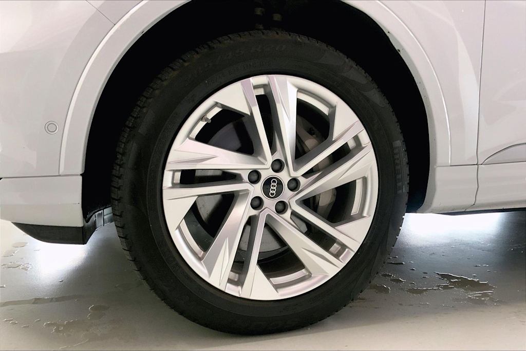 Thumbnail: 2022 Audi Q7 - 8