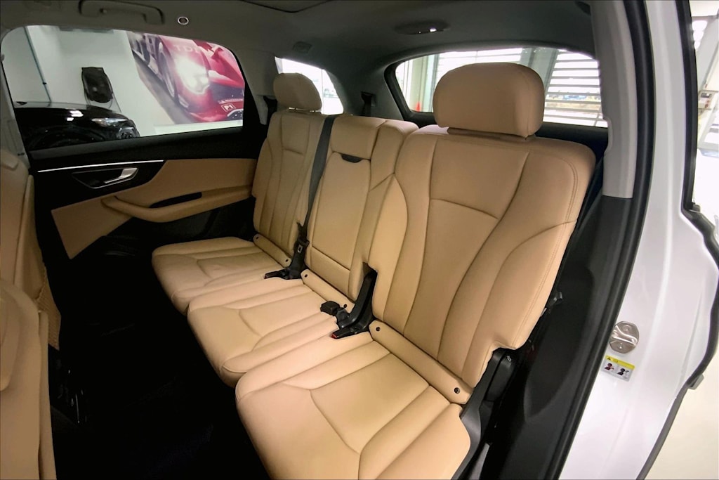 Thumbnail: 2022 Audi Q7 - 26