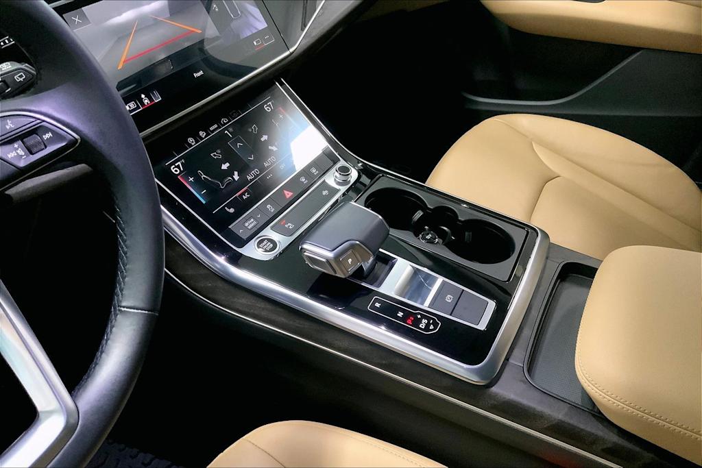 Thumbnail: 2022 Audi Q7 - 16