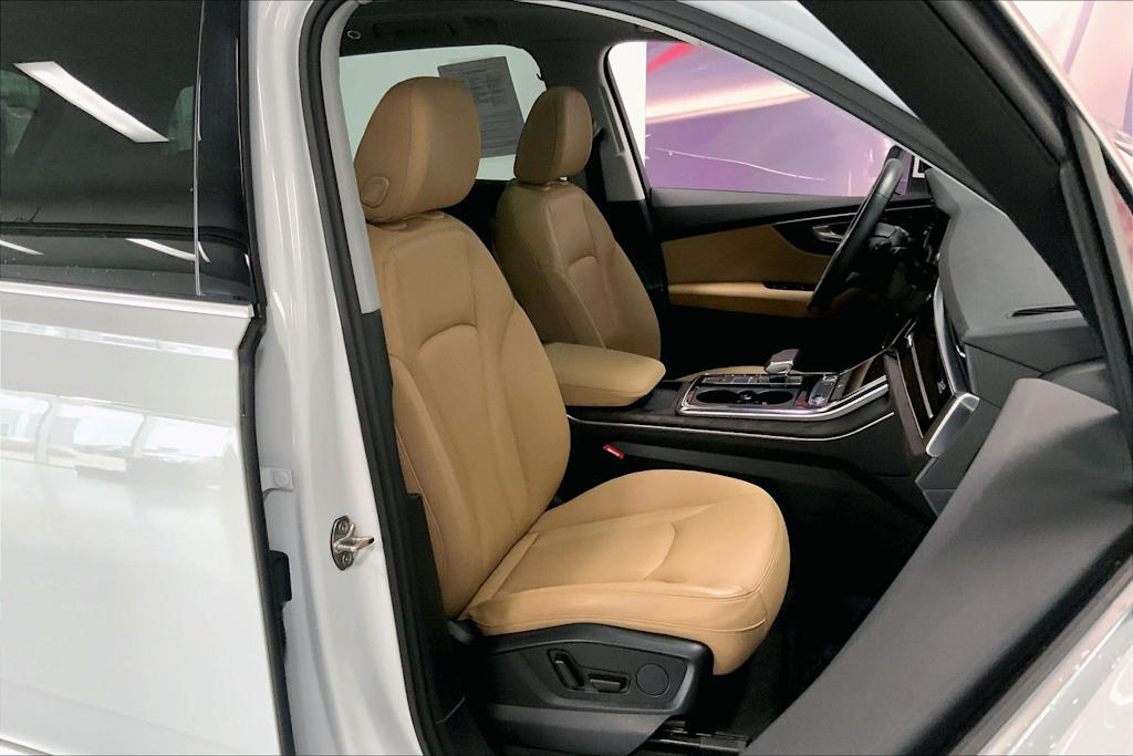 Thumbnail: 2022 Audi Q7 - 11