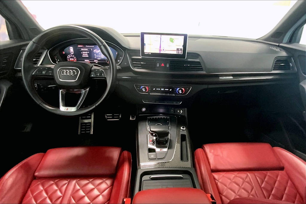 Thumbnail: 2020 Audi SQ5 - 9