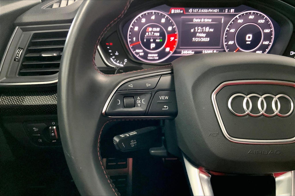 Thumbnail: 2020 Audi SQ5 - 24