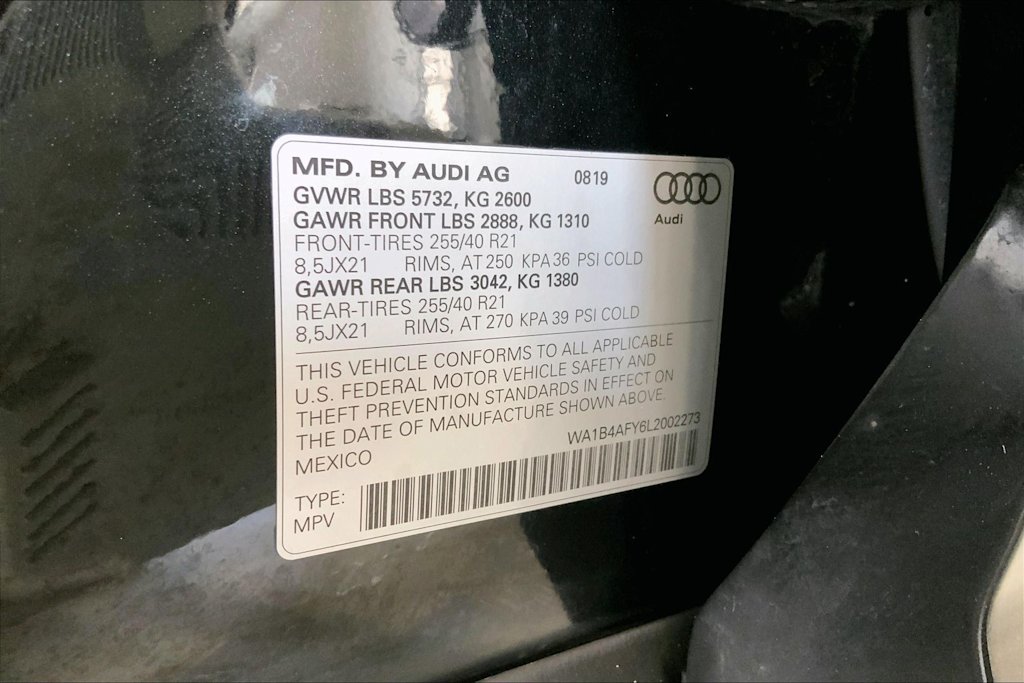 Thumbnail: 2020 Audi SQ5 - 19