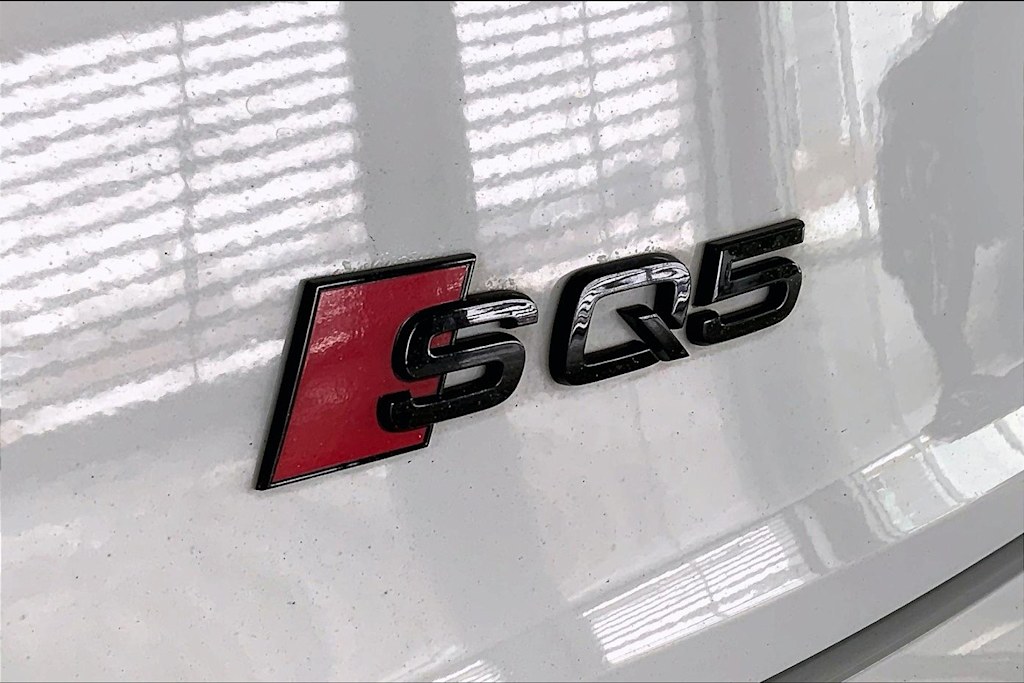 2022 Audi SQ5 Premium Plus 7