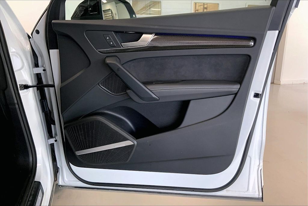 Thumbnail: 2025 Audi SQ5 - 29