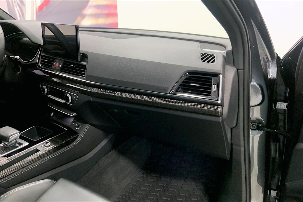 Thumbnail: 2023 Audi SQ5 - 22