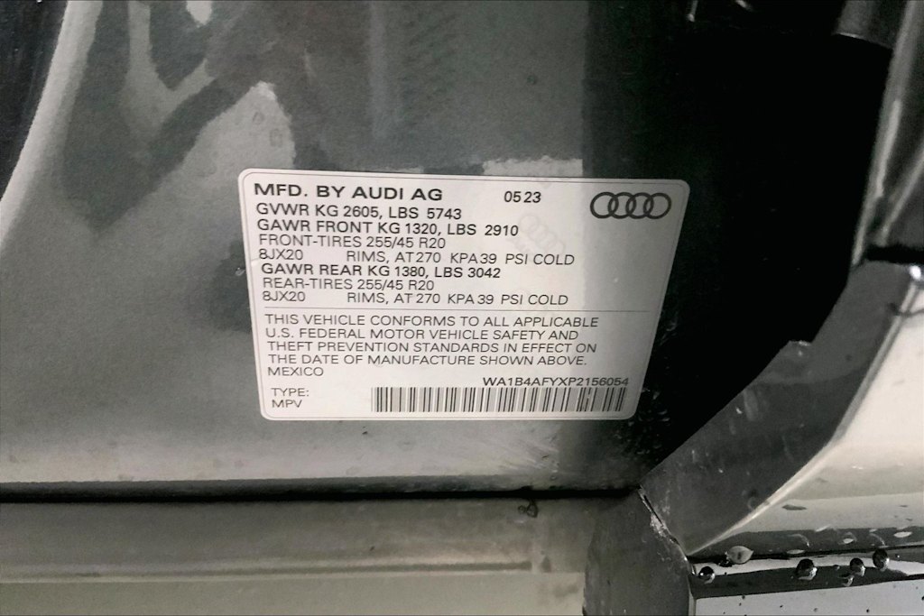 Thumbnail: 2023 Audi SQ5 - 20