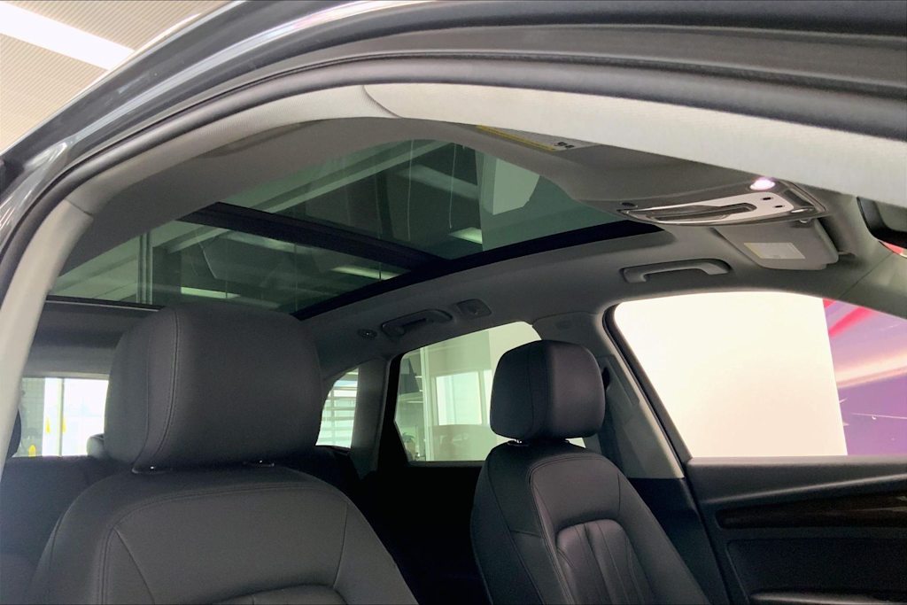 Thumbnail: 2019 Audi Q5 - 26