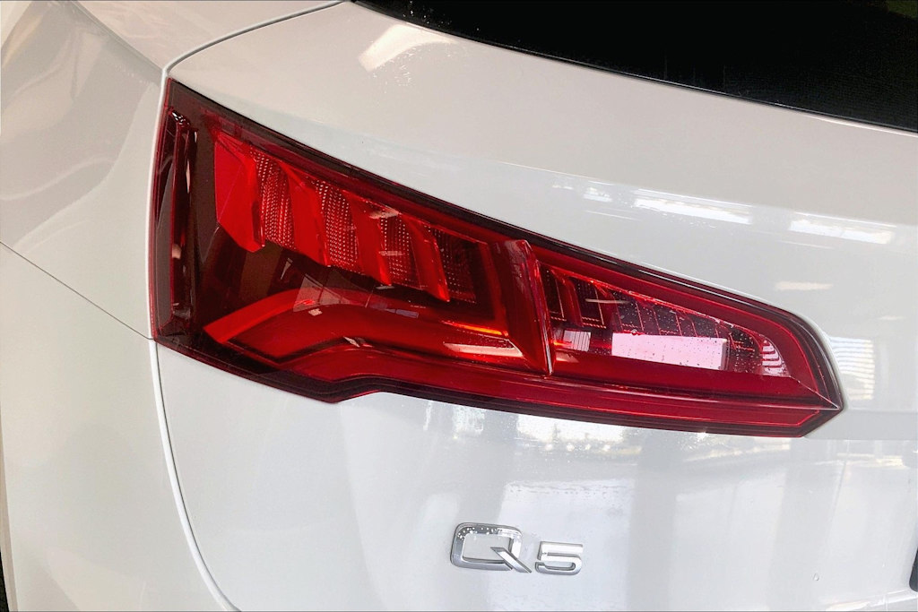 Thumbnail: 2020 Audi Q5 - 30