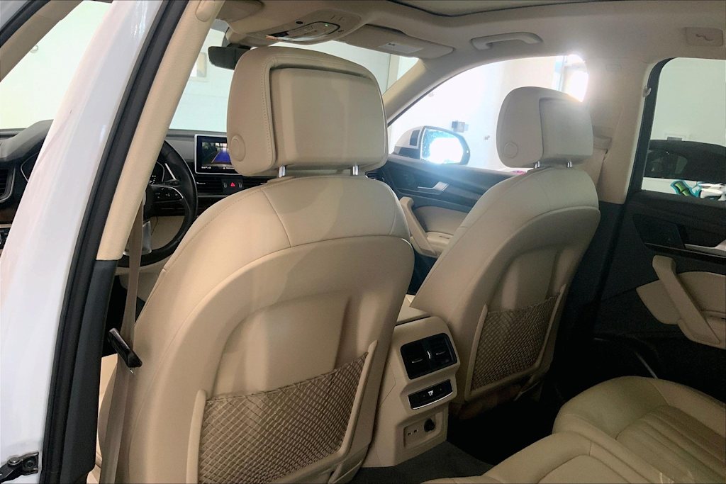 Thumbnail: 2020 Audi Q5 - 12