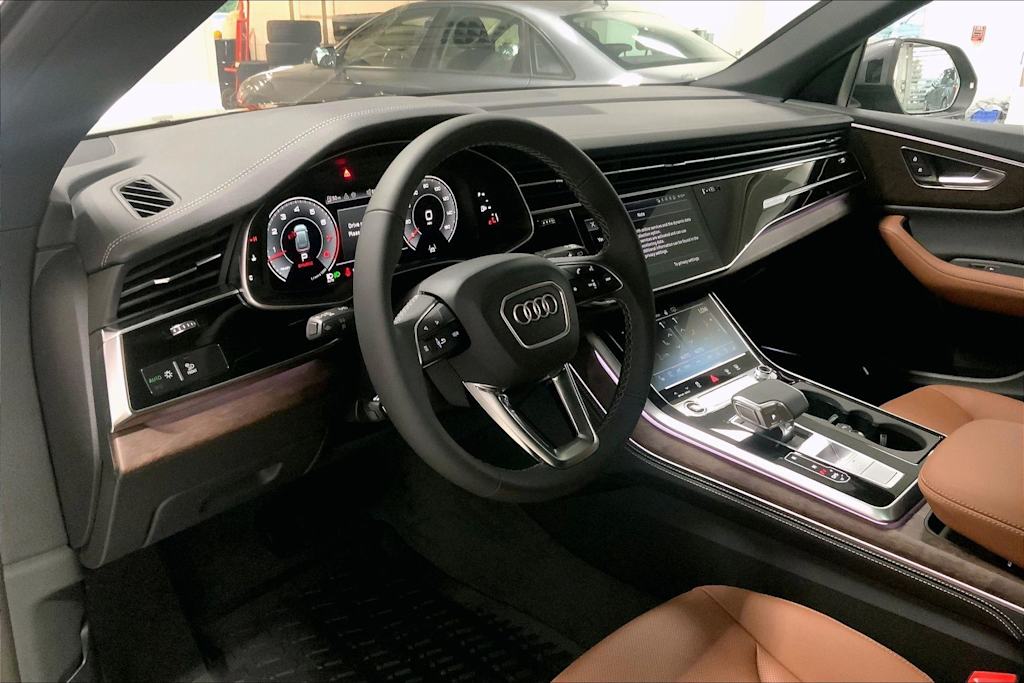 Thumbnail: 2026 Audi Q8 - 2